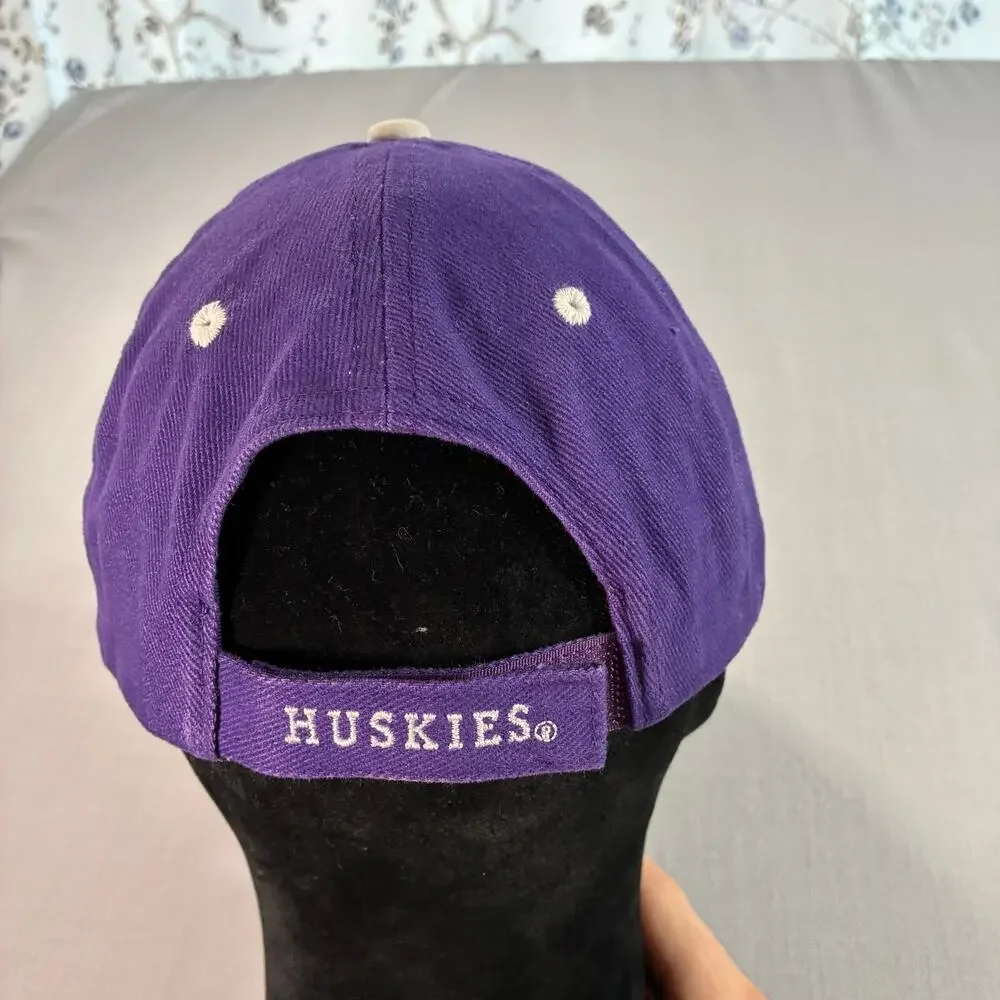 Washington Huskies Purple Hat NCAA Adjustable Strapback Cap Bigatures